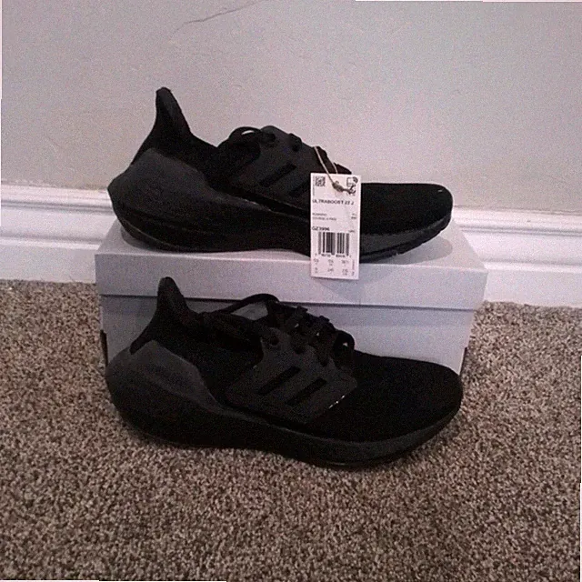 Size 6 Youth Unisex Adidas Ultraboost 22 J Black Lace Up Low Top Athletic Shoes